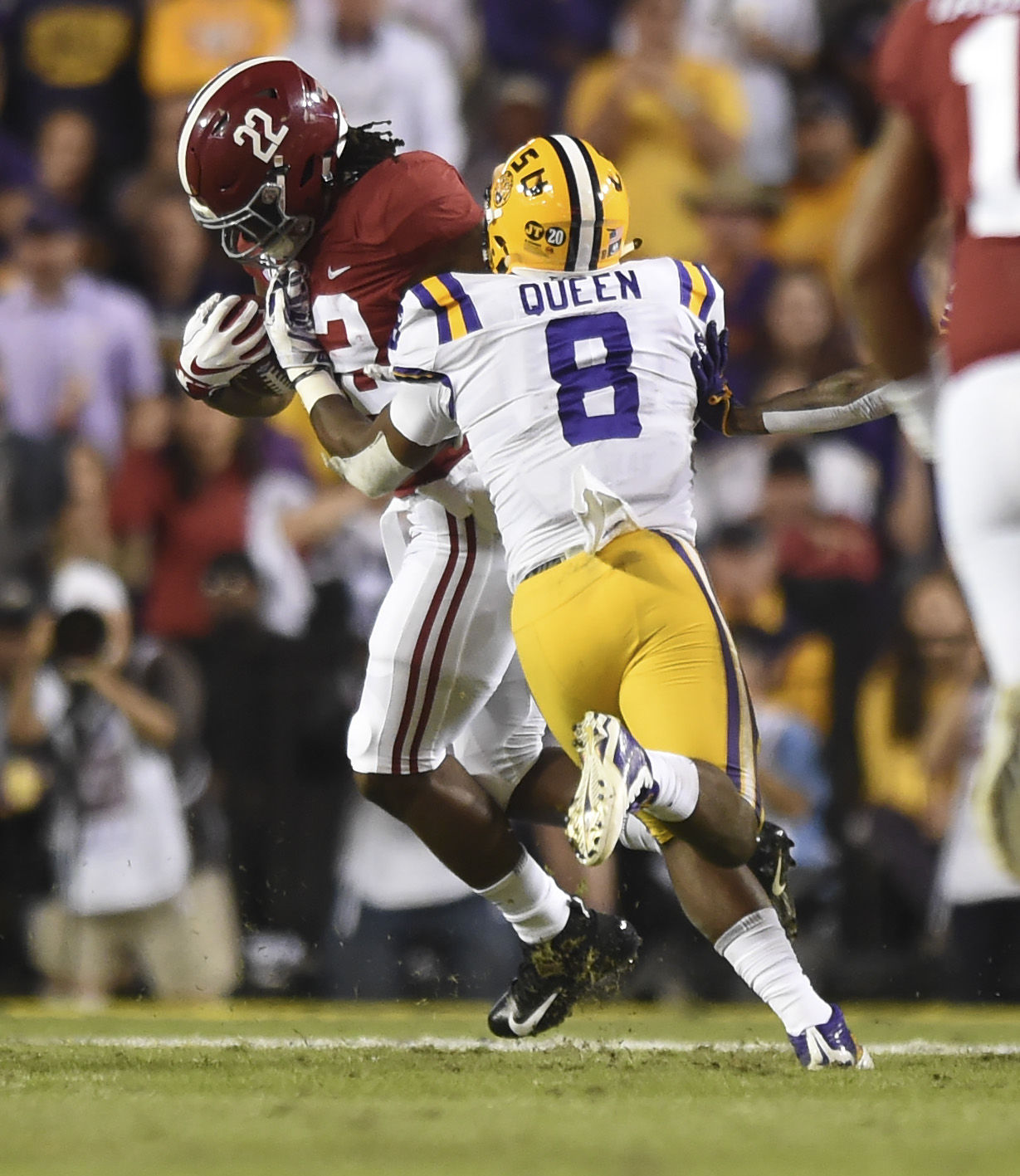 lsualabamafootball.110418_1109